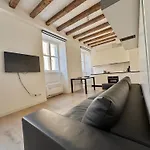 Gold's House 的里雅斯特